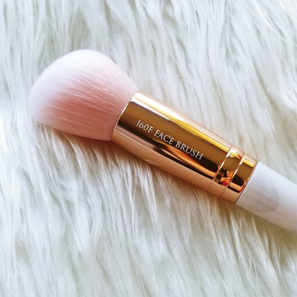 FARAH Face Brush 160F Angled Soft Dense Vegan - Picture 9 of 14